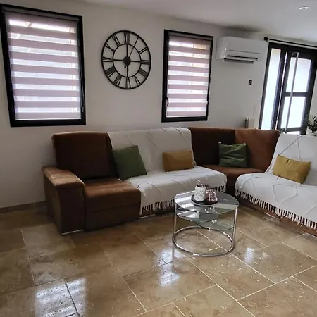 Belle Maison Avec Piscine A 5 Min De La Cathedrale De Σπίτι διακοπών